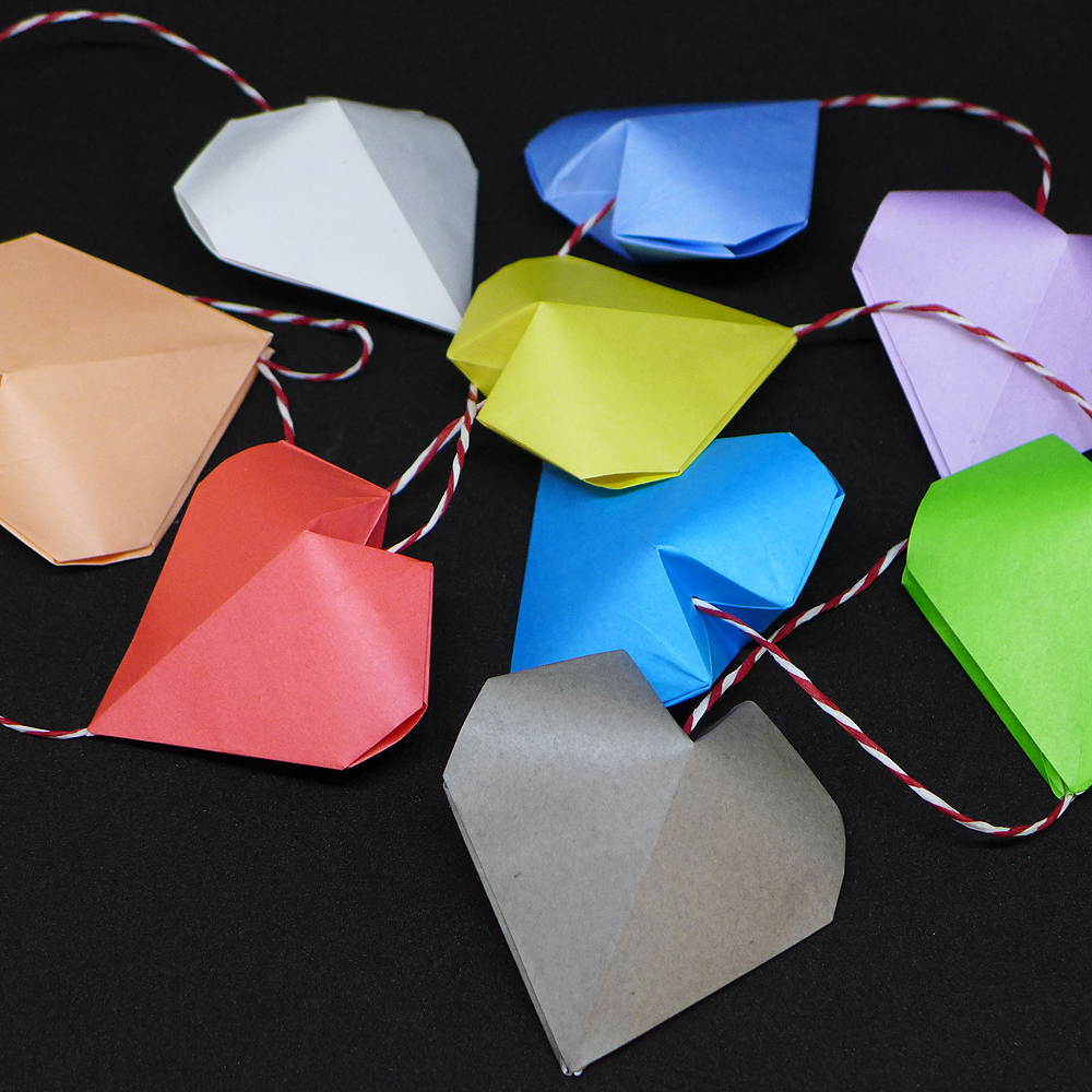 Pastel hearts garland