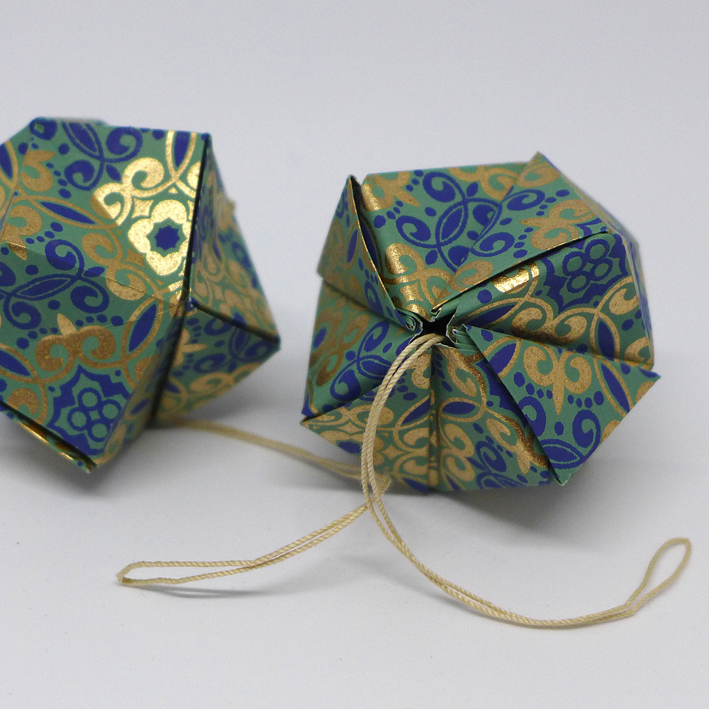 Filigree - peacock crystal decoration